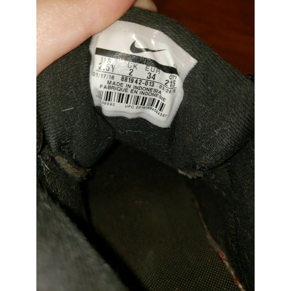 Nike black leather Trainer sneakers big boys size 2.5 - Picture 5 of 5